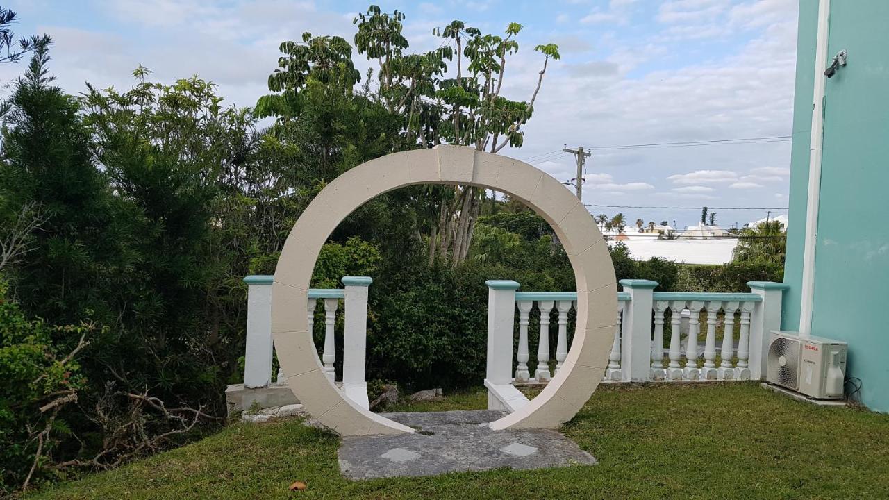 Airbab Moon Gate West Daire Mount Pleasant Dış mekan fotoğraf